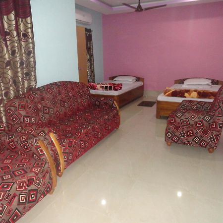 Tezpur Hotel Kaustav المظهر الخارجي الصورة