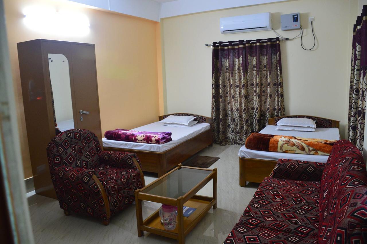 Tezpur Hotel Kaustav المظهر الخارجي الصورة