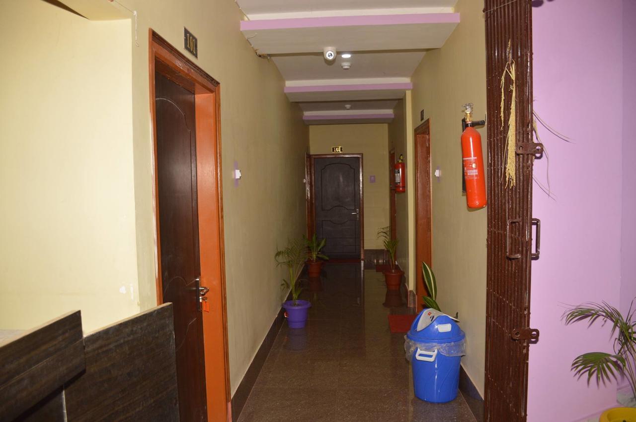 Tezpur Hotel Kaustav المظهر الخارجي الصورة