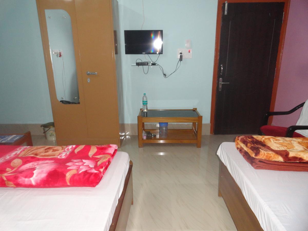 Tezpur Hotel Kaustav المظهر الخارجي الصورة
