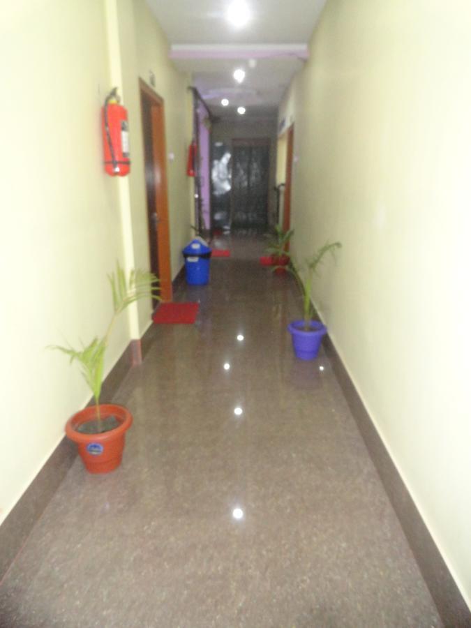 Tezpur Hotel Kaustav المظهر الخارجي الصورة